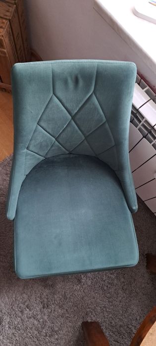 Piękne tapicerowane krzesła fotele Glamour