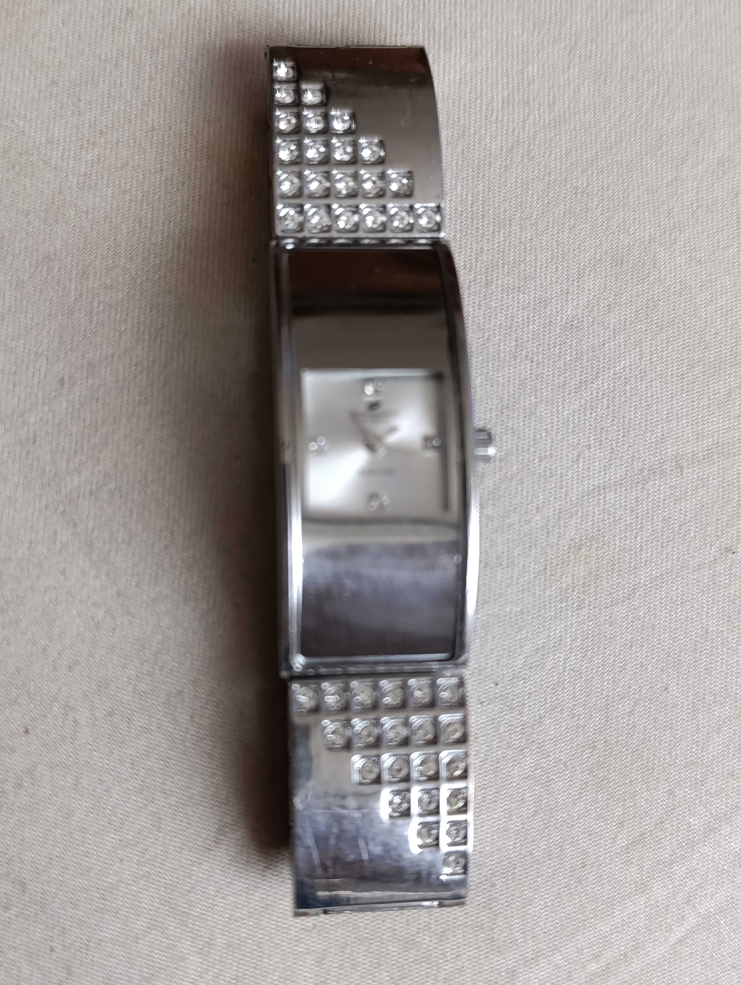 damski zegarek z bransoletą TIMEMASTER