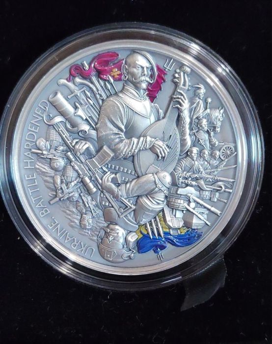 Антикварна срібна Монета "Україна. Загартована в боях"