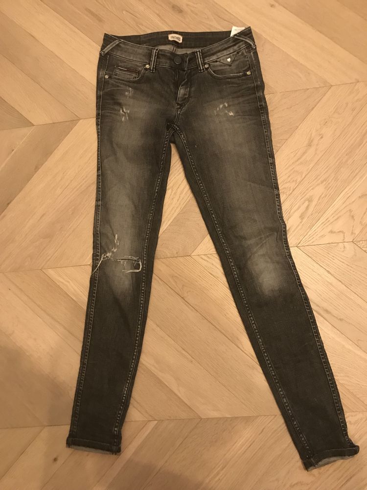 Jeansy grafitowe Hilfiger Denim