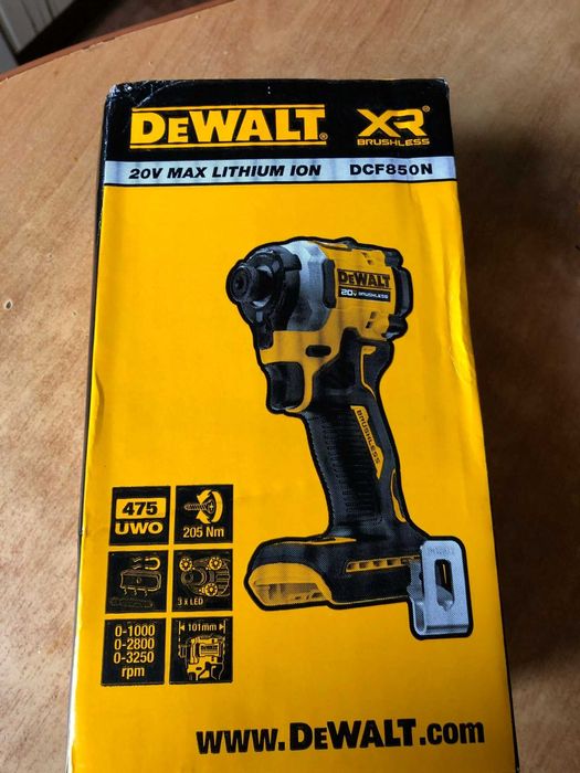 Импакт - шуруповёрт ударный DEWALT DCF850B ATOMIC Девольт 18 / 20 В