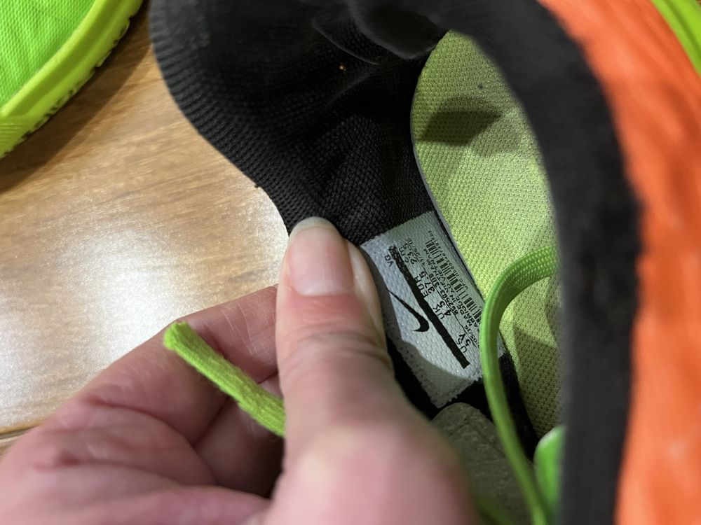 Halowki Nike r. 37,5 dla chlopca