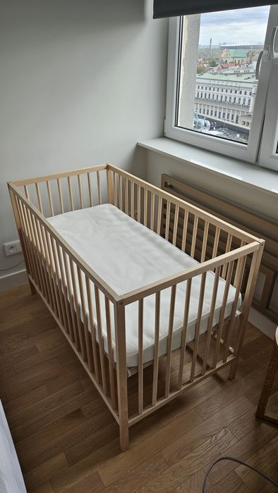 Łóżeczko z materacem ikea