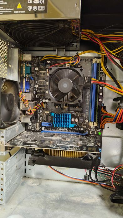 Системний блок ПК Intel Core i3 3220  GT 740) ОЗУ 8gb SSD-128 + 500Gb