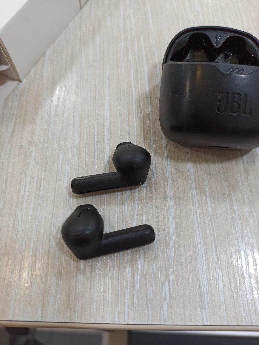 Bluetooth гарнитура JBL TUNE FLEX