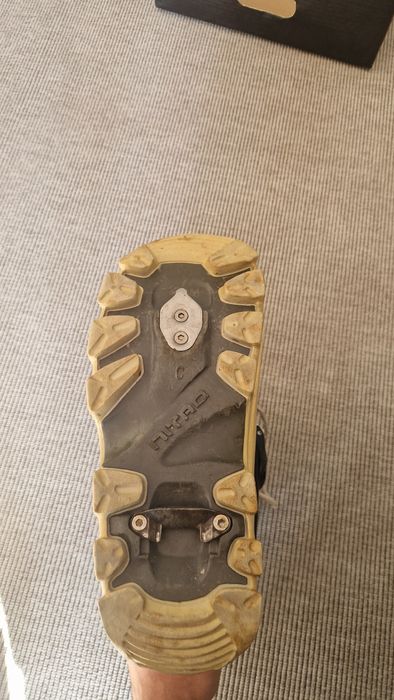 prancha de snowboard botas e fixacoes