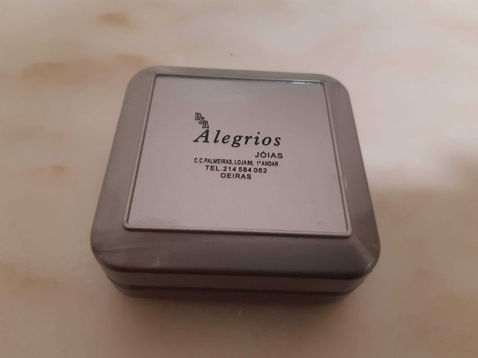 Brincos em prata contrastada dourada e prateada, c/novos