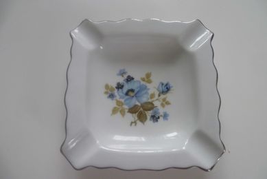 vintage popielniczka porcelana Karolina