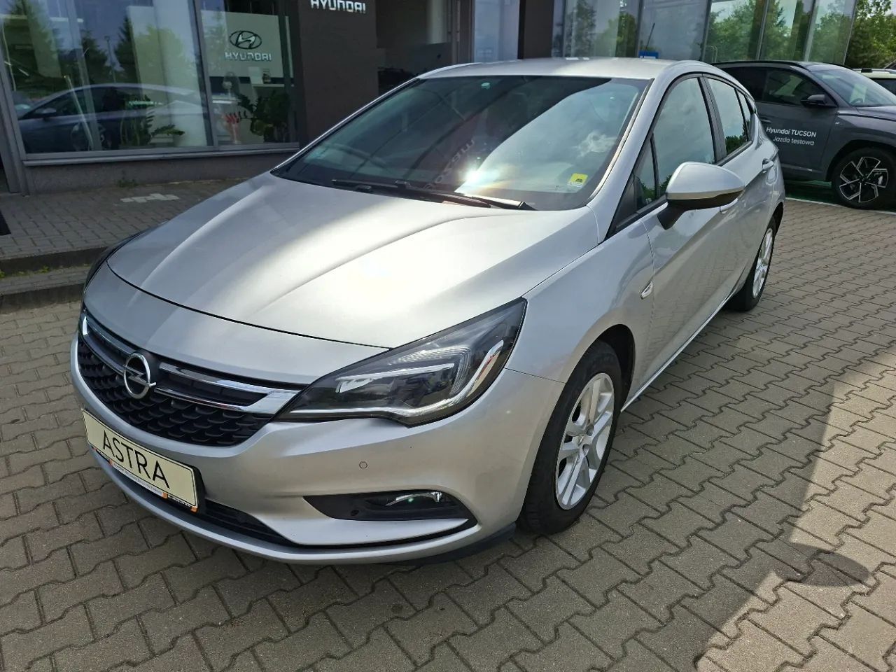 Opel Astra Astra HB ENJOY + Pakiet Enjoy Biznes Plus 1,4 100KM
