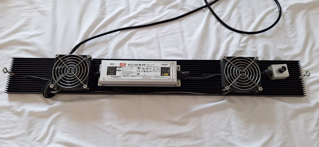 Todo 240W Grow Light – €60