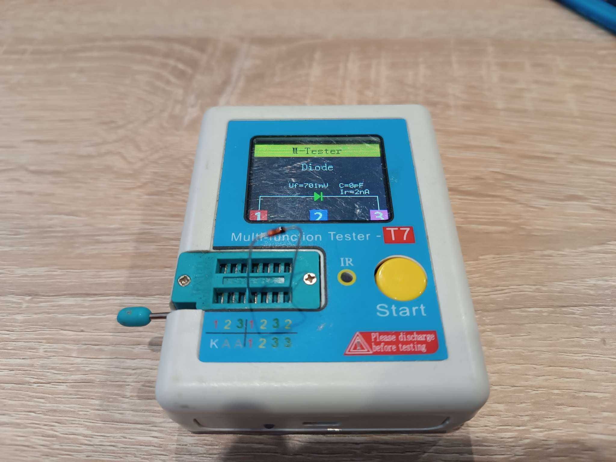Tester miernik elementów elektronicznych LRC i półprzewodników T7