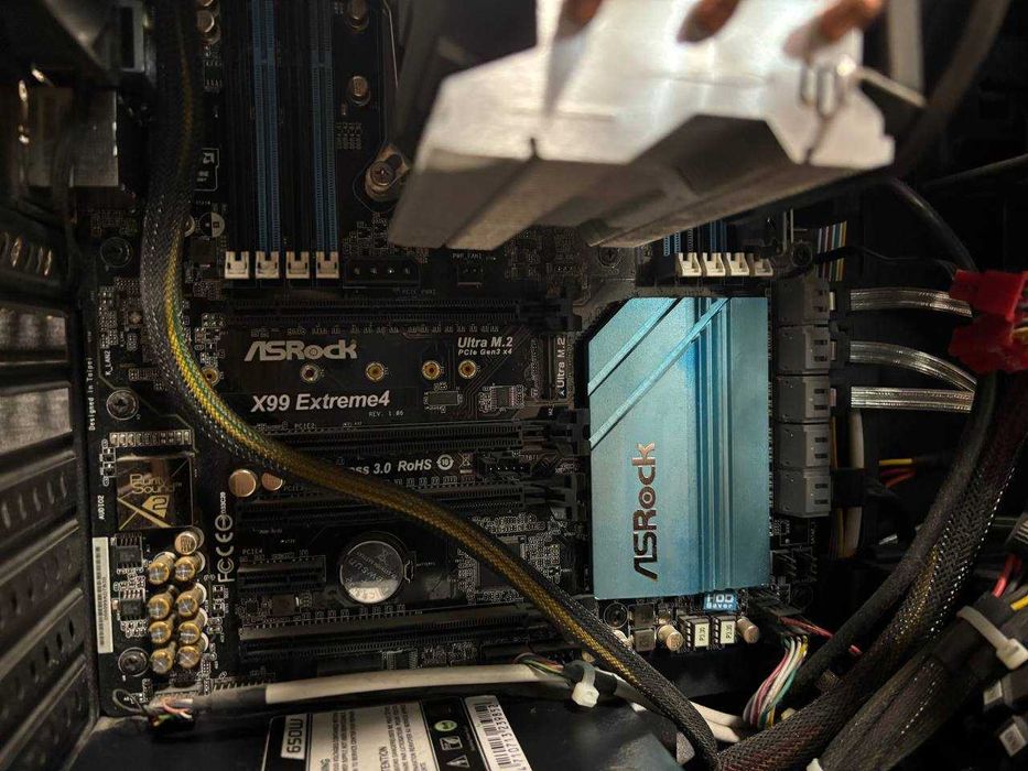 Продам ПК I7-6800k Gtx 1060 6GB Gigabyte 16 GB DDR4 Crucial 2400 MHz
