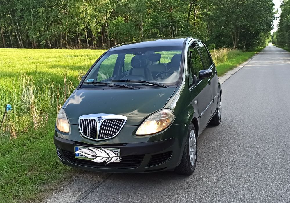 Lancia Musa jak Fiat Idea 5l na 100 km