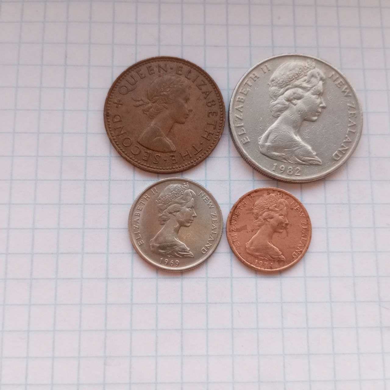 Продам наборы монет Уганда,Новая Зеландия,Кения, Аргентина