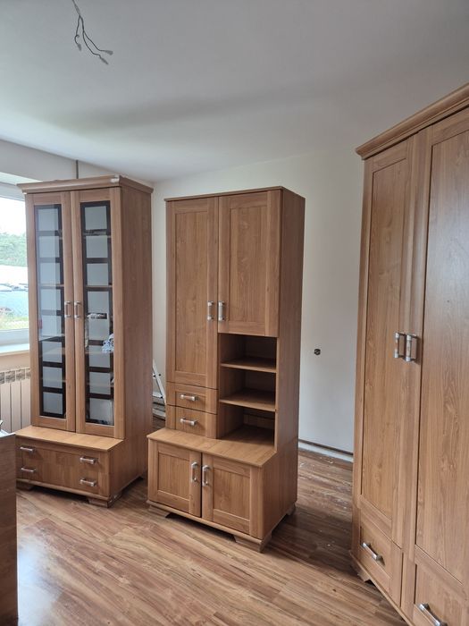 Sprzedam regał składający się z 5 części