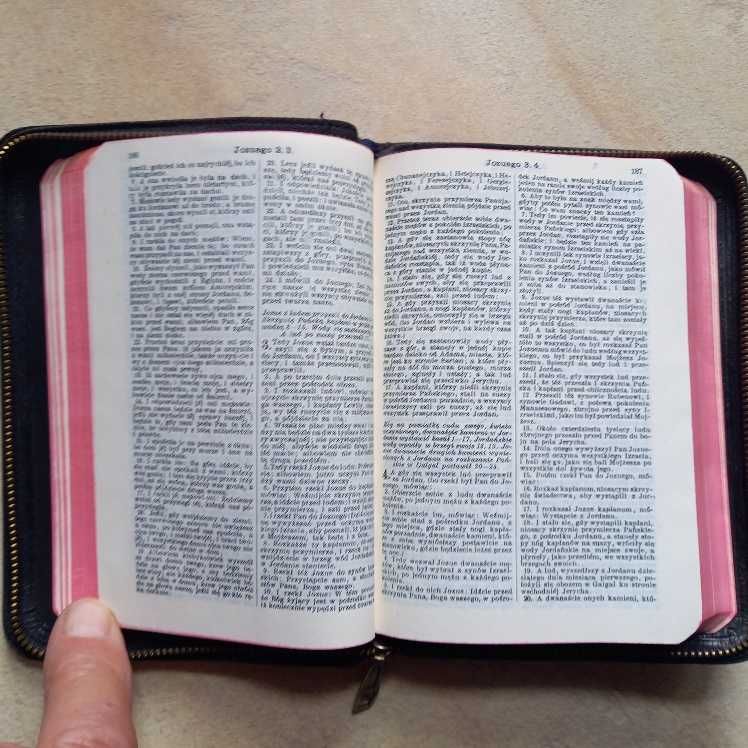 Biblia Gdańska 1970 skóra, zamek, złocenia, mały format - Śliczna