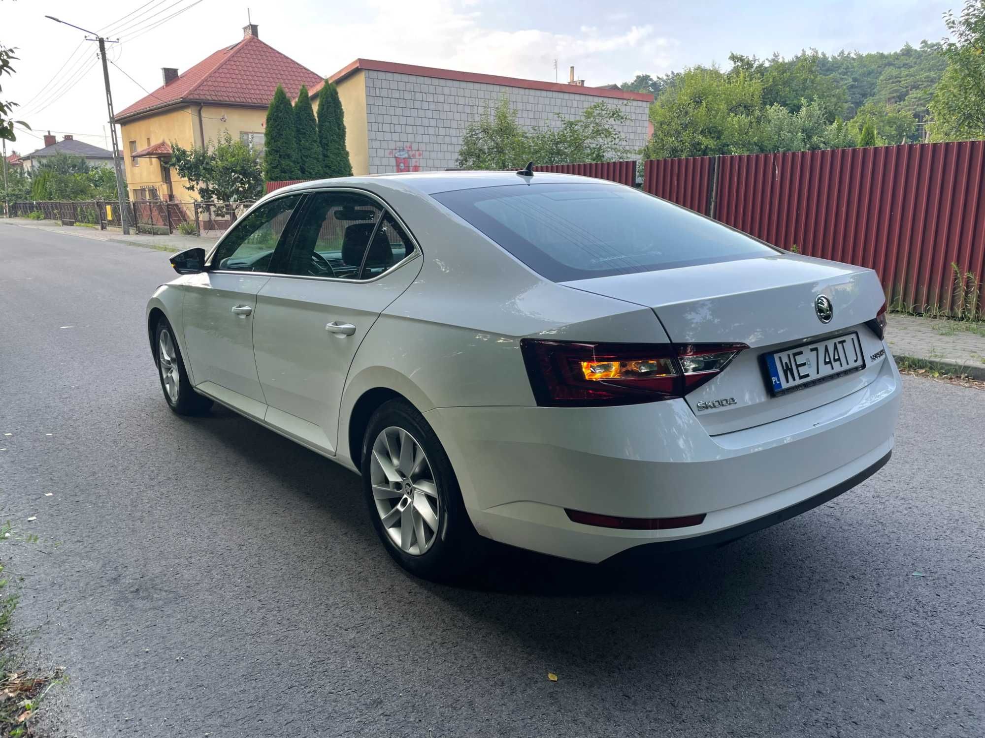 SKODA SUPERB 2,0 TDI automat DSG 4x4 FULL OPCJA wynajem z OC sprawcy