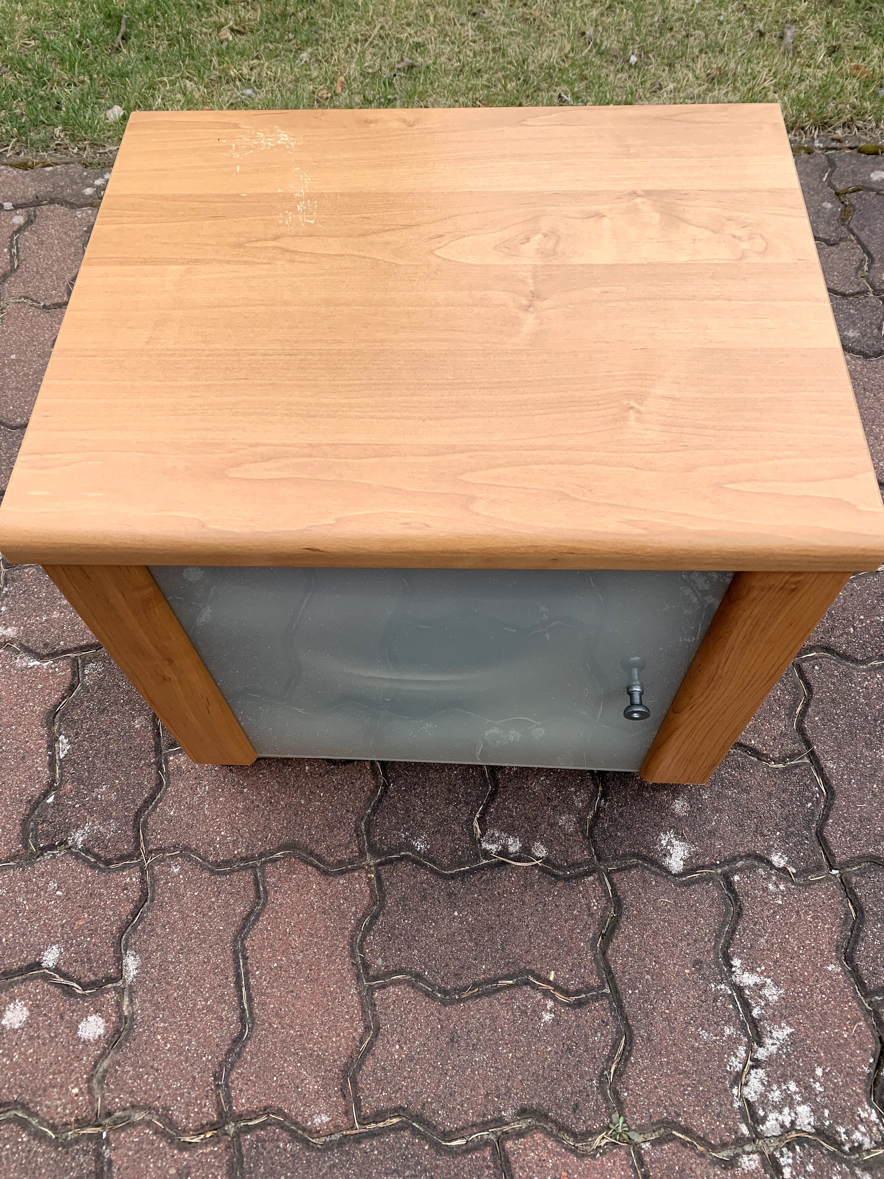Szafka nocna do sypialni IKEA