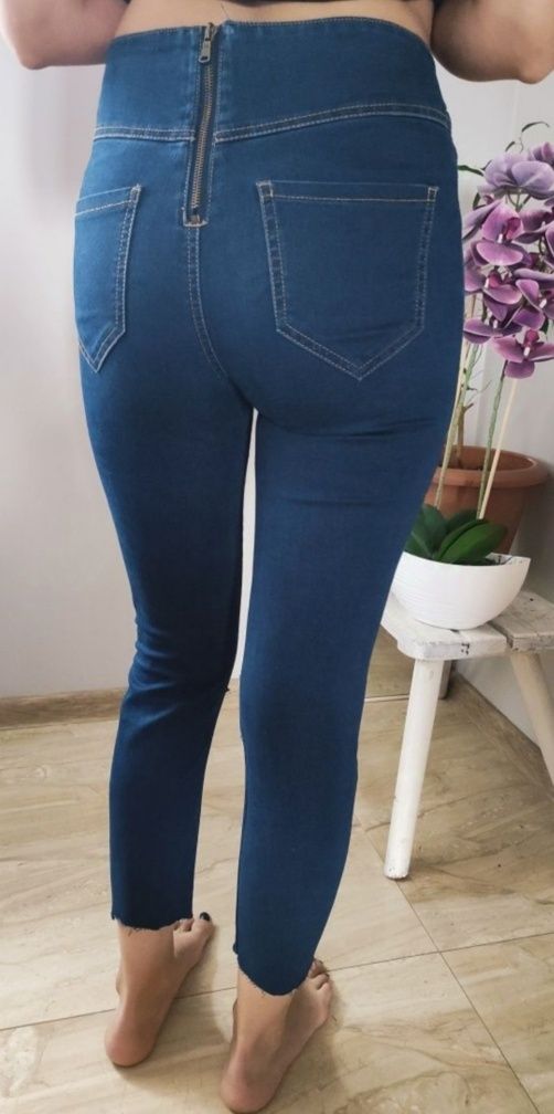 Dziury rozcięcia push up jeansy jak legginsy