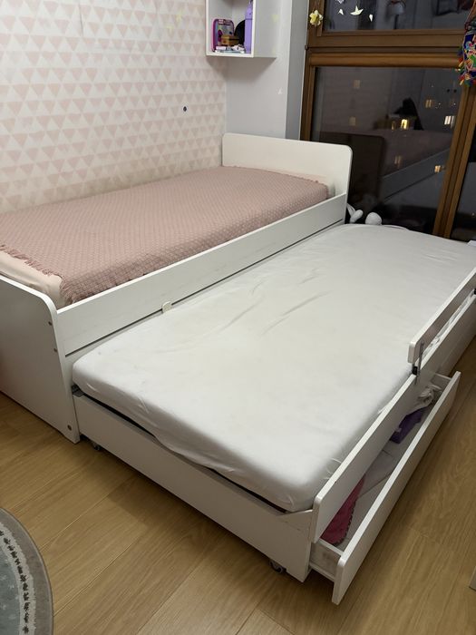 Łóżko podwojne dzieciece super stan  IKEA Warszawa z 2 materacami