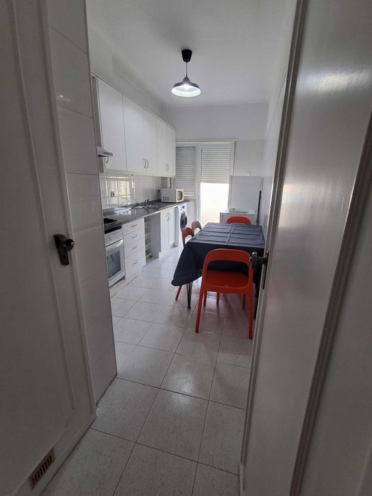 3 Assoalhadas nas Avenidas Novas para ESTUDANTES