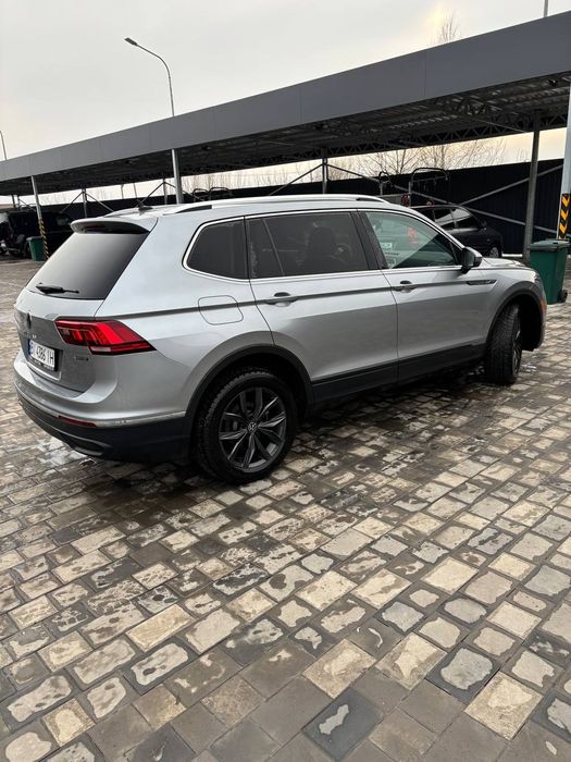 Volkswagen tiguan 2022р