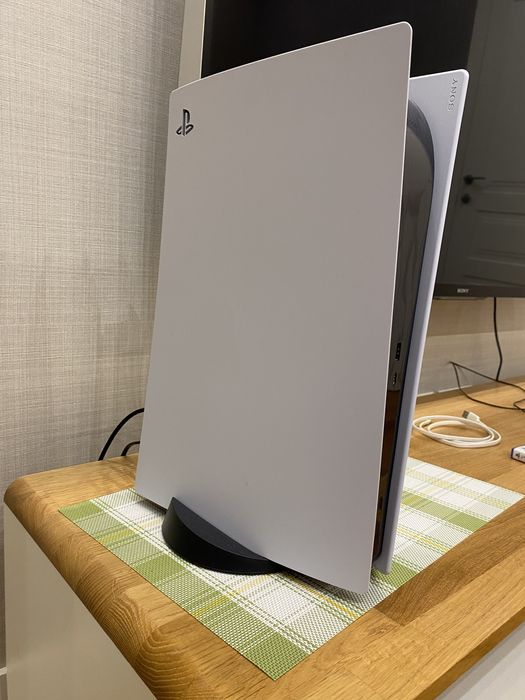 PlayStation 5 Blu-r +Helldivers 2
