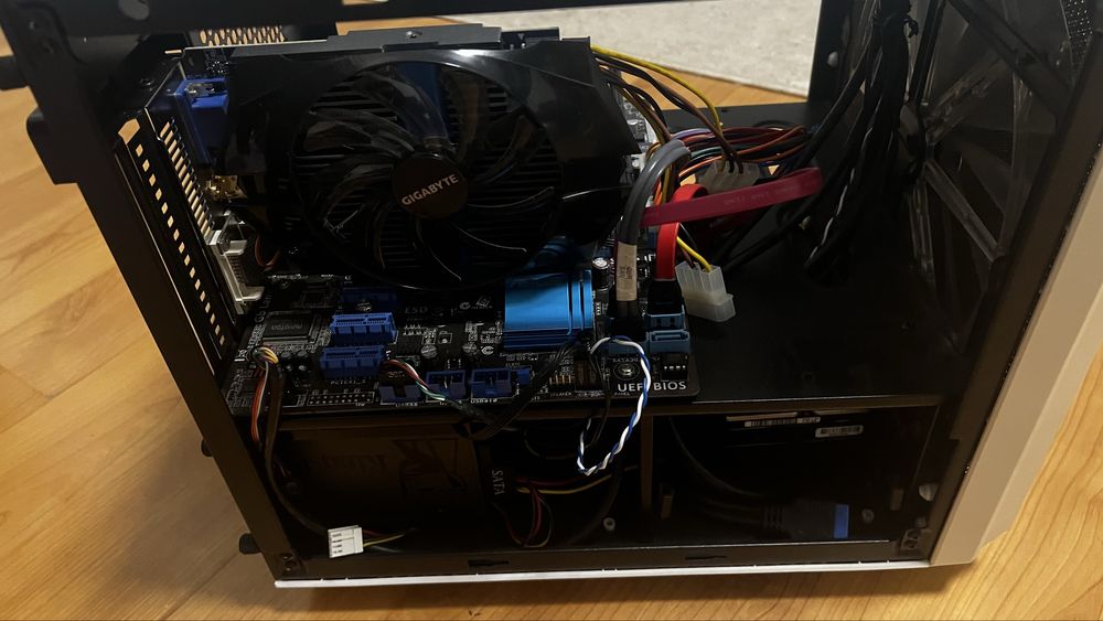 Vendo pc torre talius