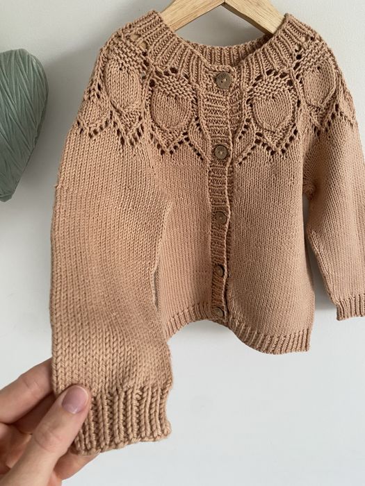 Sweter handmade 92 brzoskwiniowy bawełna ażurowy wzorek