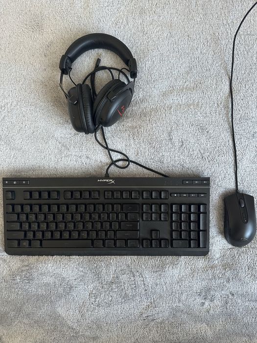 Клавіатура, мишка, навушники HyperX