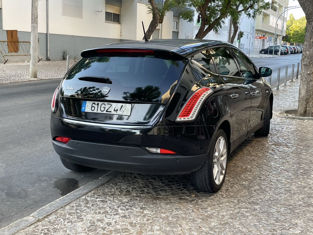 Lancia Delta 1.4 gasolina t-jet
