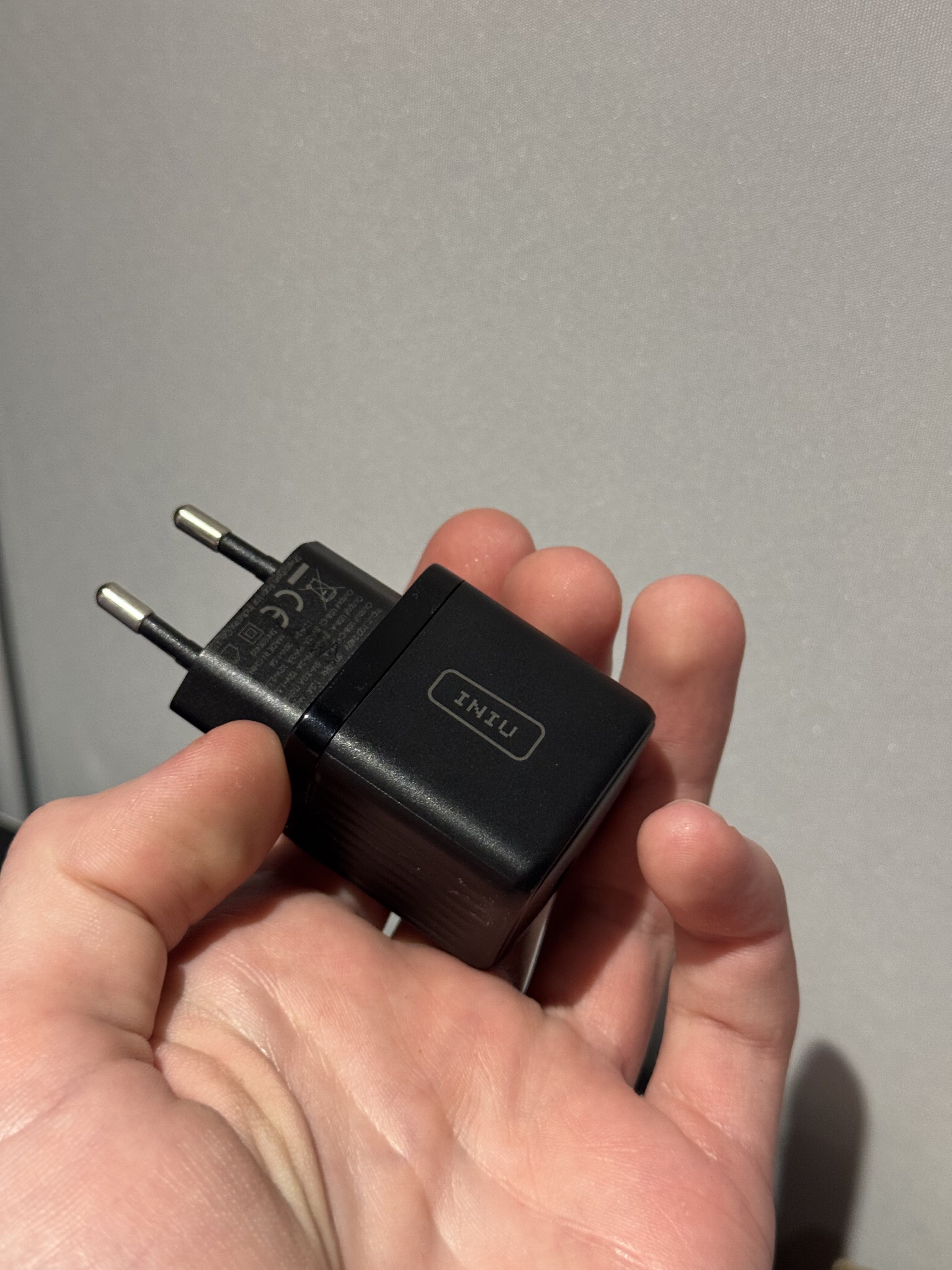 Ładowarka GaN 2 porty INIU 30W USB-A USB-C
