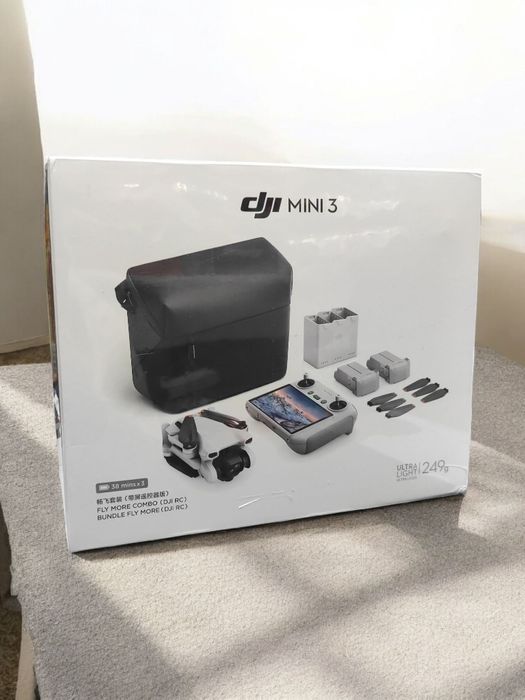 Na LEWARA Dron DJI Mini 3 Fly More Combo (DJI RC)