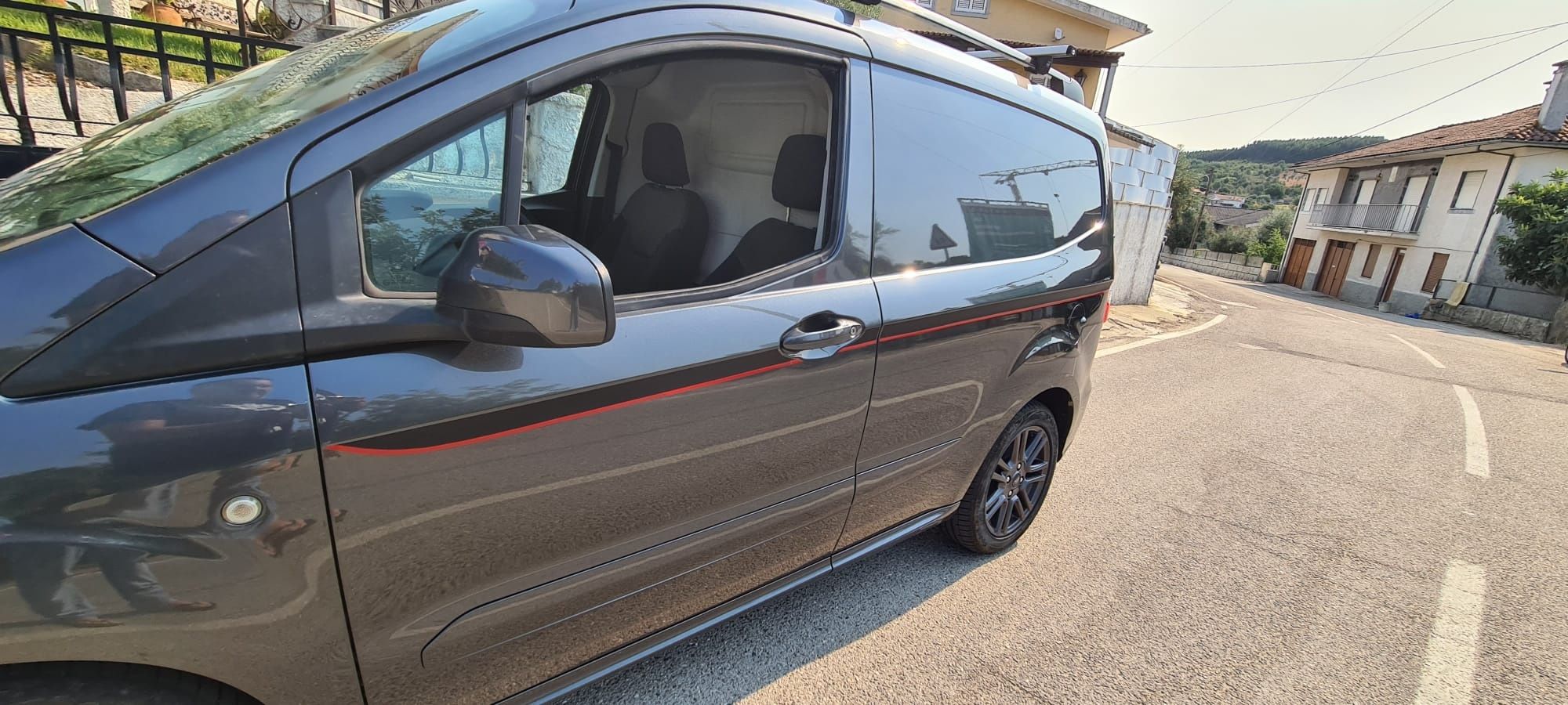 Ford transit courrier 1.5 100cv