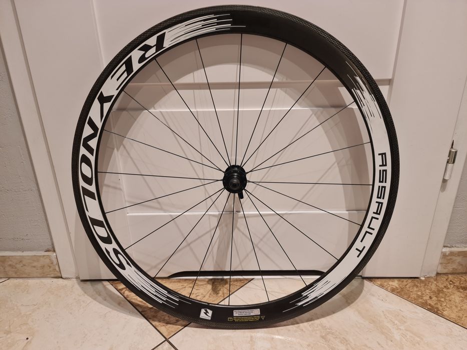 Szosowe koło Reynolds Assault Carbon