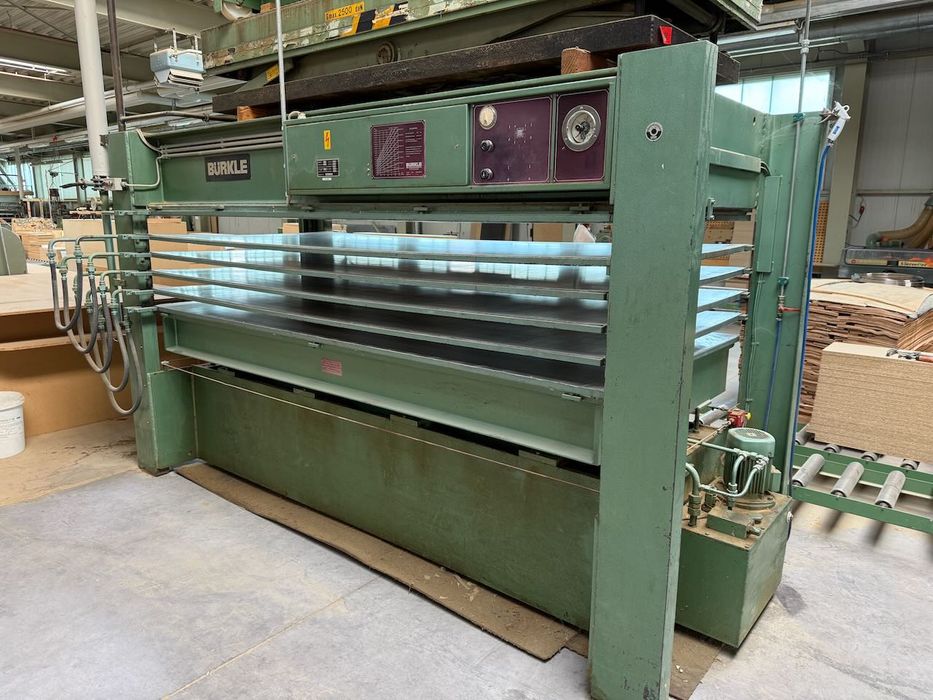 Prasa do forniru na wode Bürkle U140 - plyty 3000 x 1350