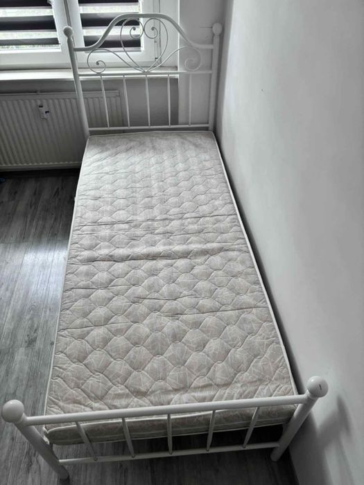 Łóżko młodzieżowe