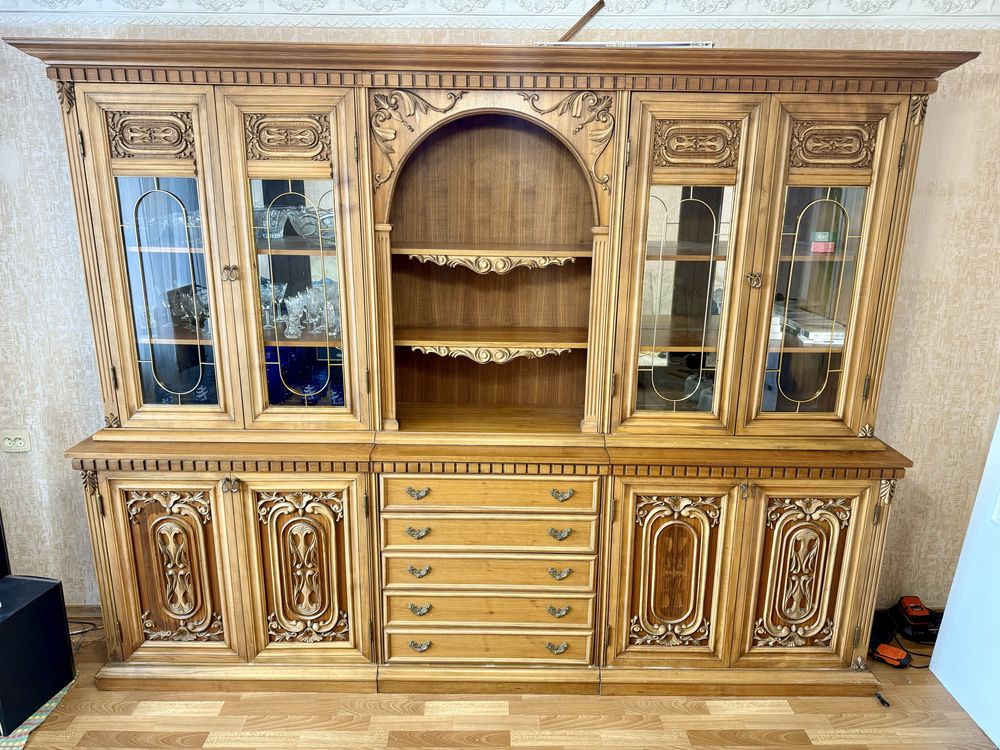 Шкаф, стенка, сервант, витрина