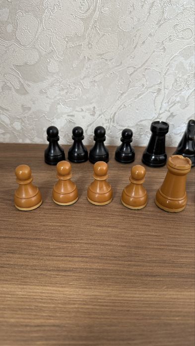 Продам шахмати в гарному стані