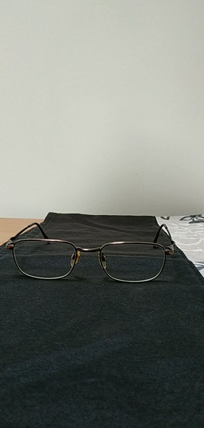 Armani óculos com lentes de descanso em vidro