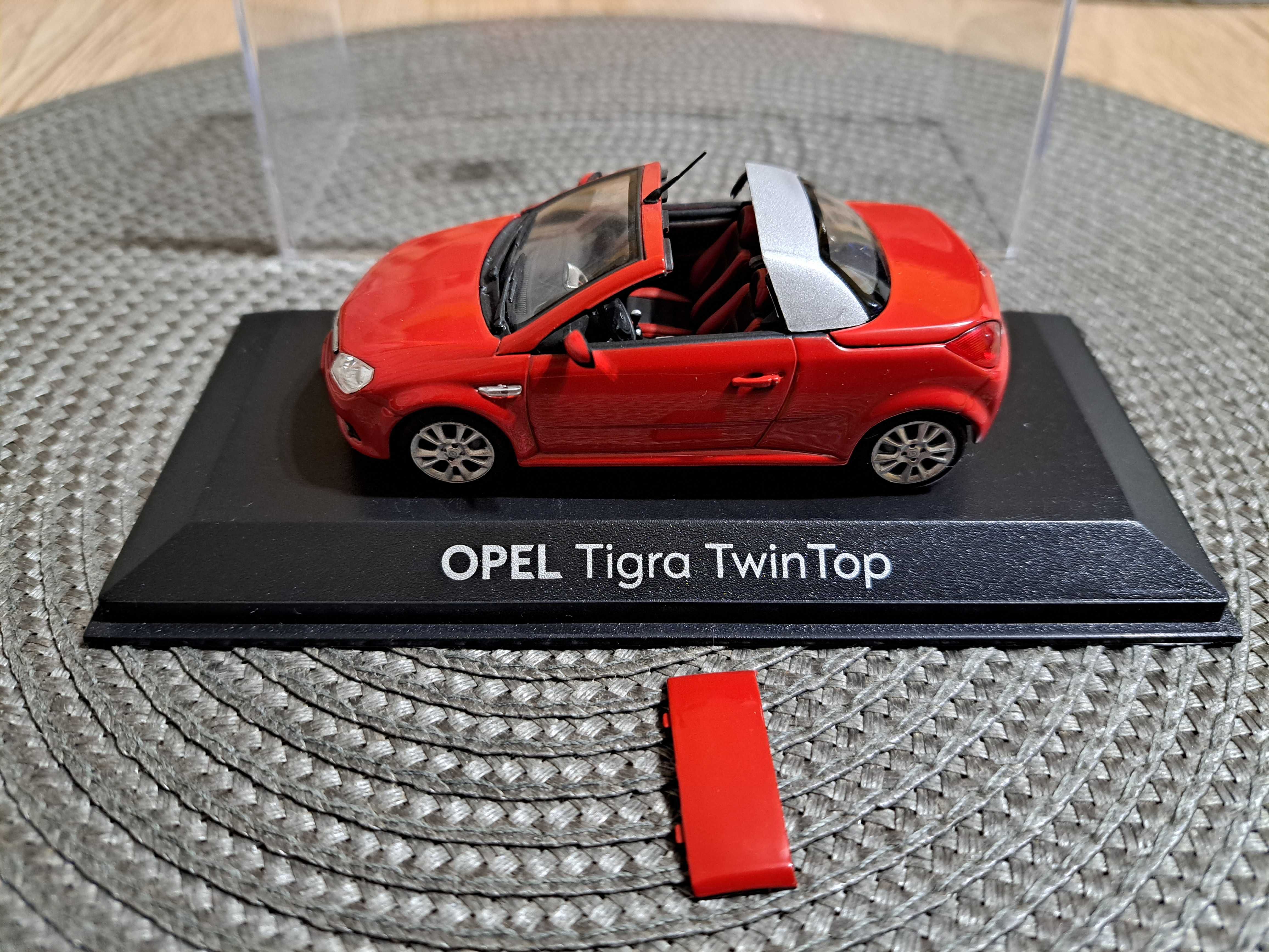 Opel Tigra Twin Top Minichamps 1:43