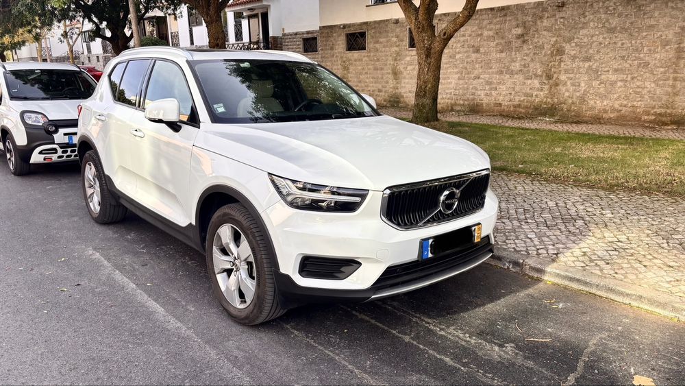 Volvo XC40 T3 Gasolina Teto Panorâmico