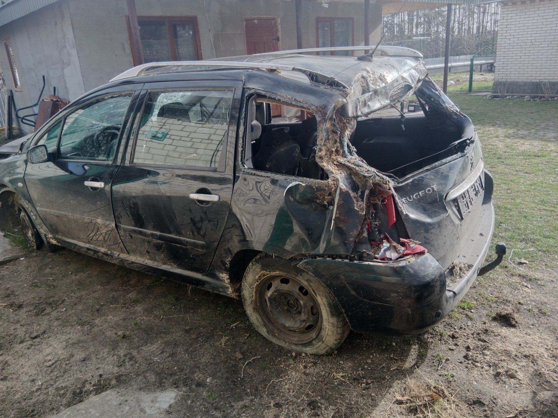 Peugeot 307 пежо потребує кузовного ремонту