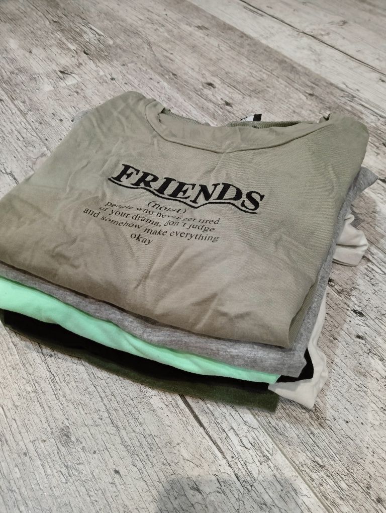 Zestaw ubrań damskich koszulki t-shirt XS/S Bershka New Look Fils