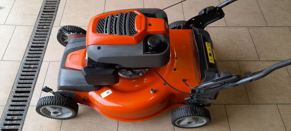 Kosiarka z napędem Husqvarna LC 356V