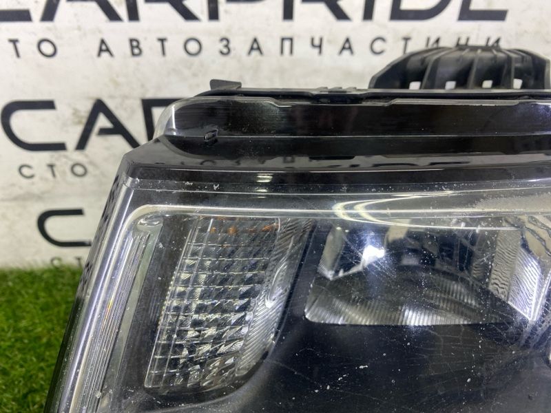 Фара левая Jeep Grand Cherokee WK2 3.6 2017