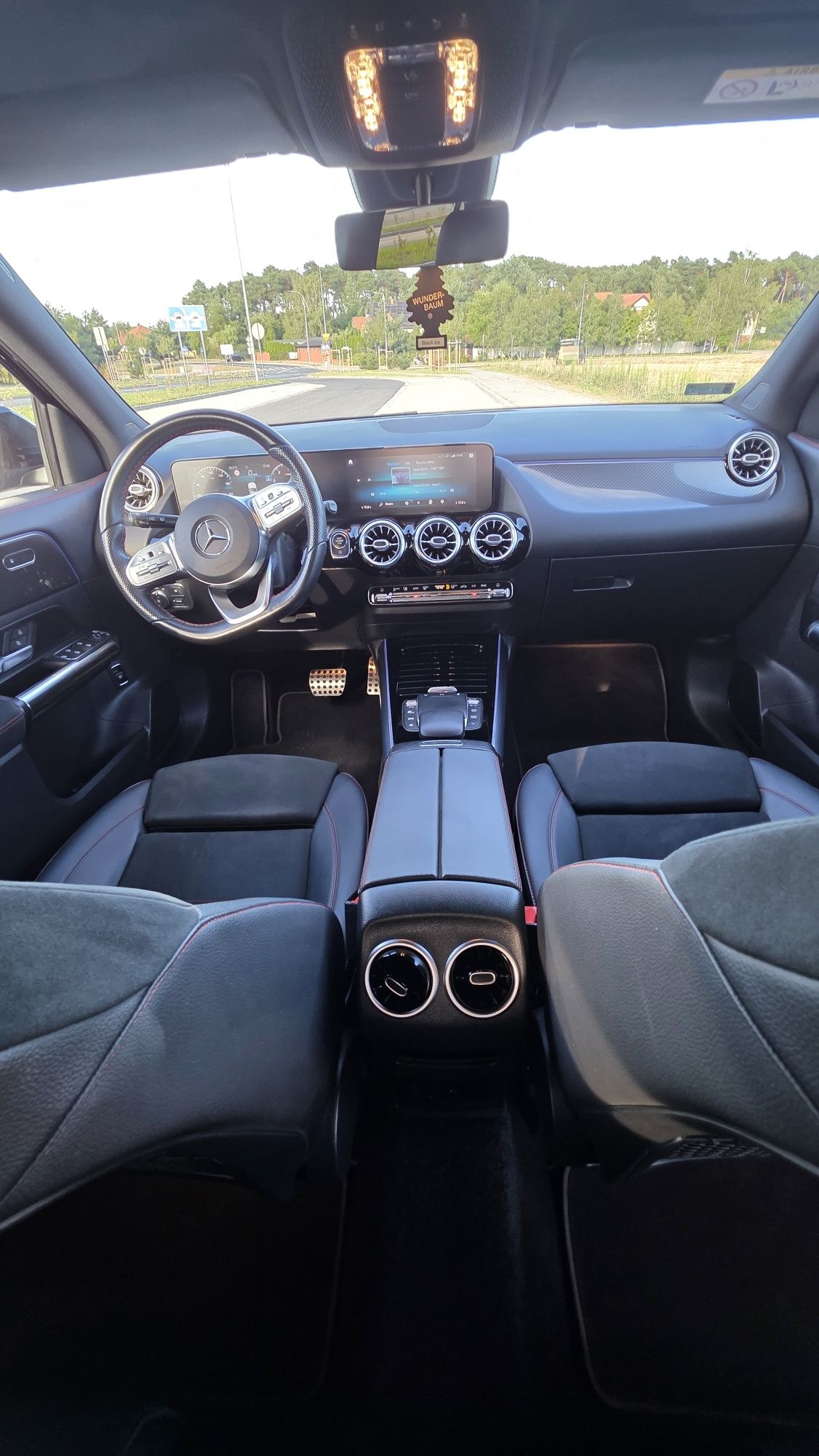 Mercedes-Benz GLA 200 Bussines Edition Pakiet AMG
