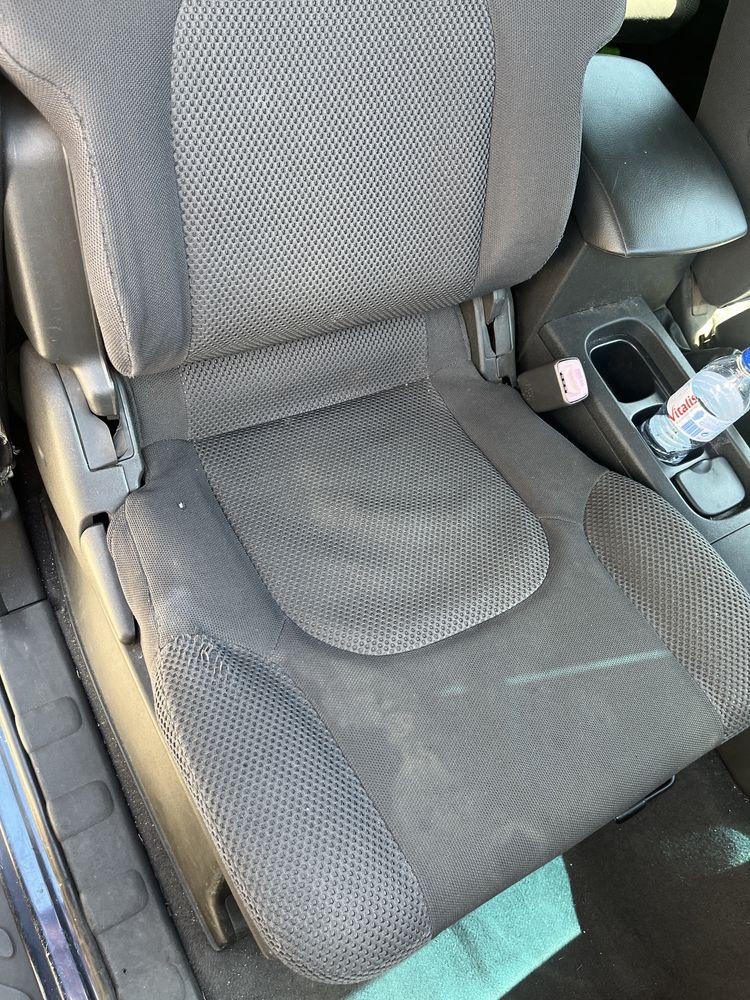 Nissan Navara D40 NP300 - Ano 2006 - 2.5 DCI CD LE + BDT 174cv 4WD