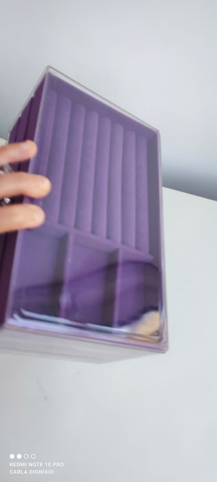 Caixa acrílica com 3 gavetas de veludo nova a estrear