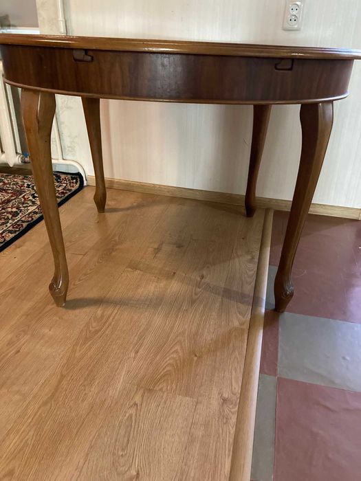 Обідній стіл вінтаж Румунія